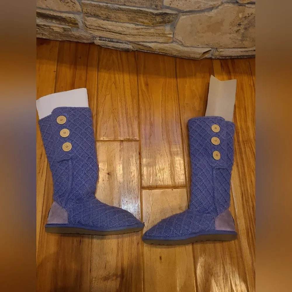 UGG step out